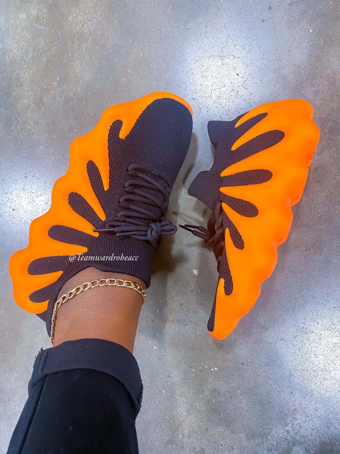 Hottest Sneakers Black Orange